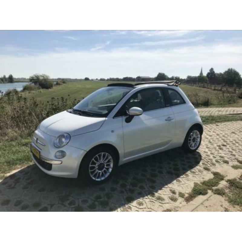 Fiat 500 Lounge Cabrio 2012 twin-air turbo in Parelmoer wit