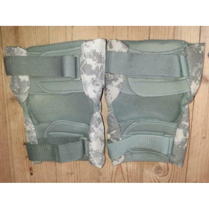 Kniebeschermers digital camo US Army(2)