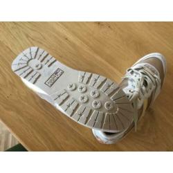 Tommy Hilfiger sneakers. Maat 39
