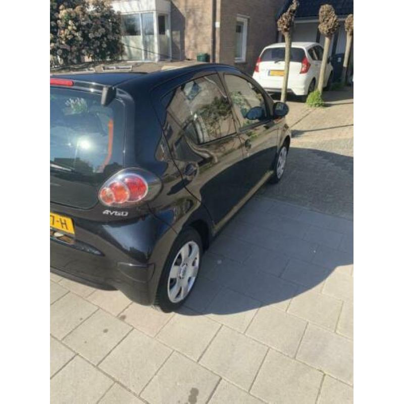 Toyota Aygo 1.0 12V Vvt-i 5DRS 2009 Zwart