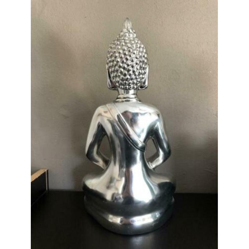 T.E.A.B. // Zilver buddha beeld