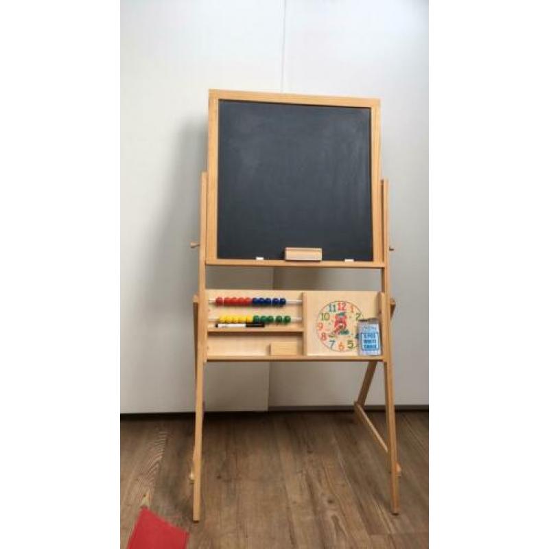 Schoolbord whiteboard magneet met krijtjes en klok telraam