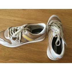 Tommy Hilfiger sneakers. Maat 39