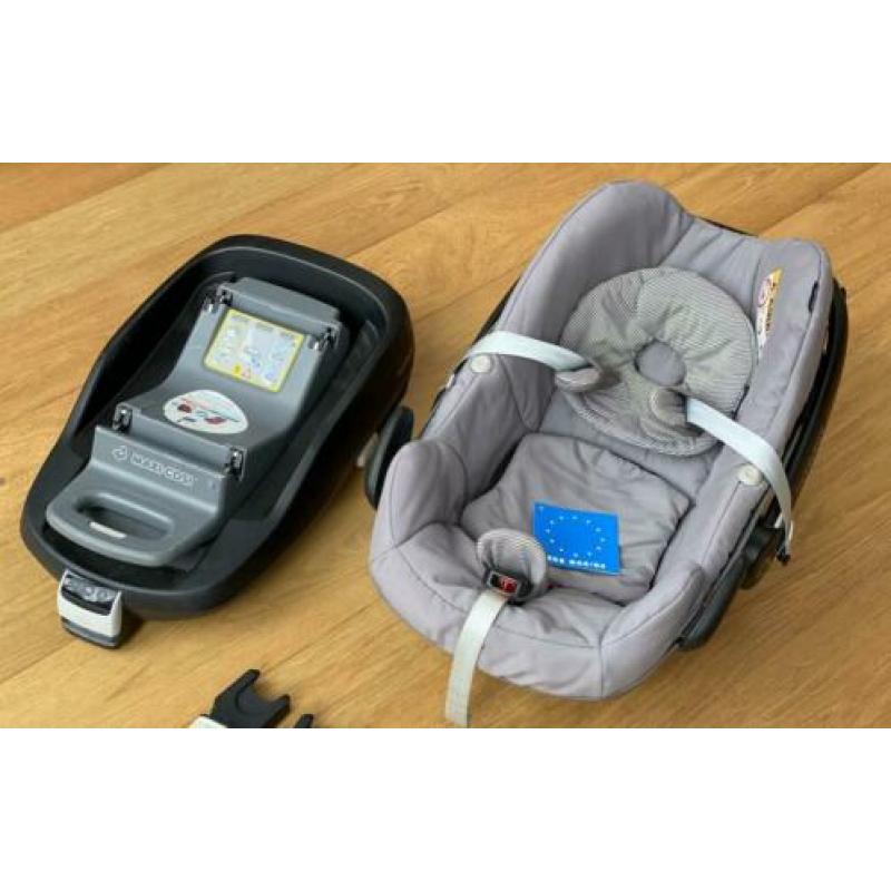 Maxi cosi Pebble grijs + isofix Familyfix