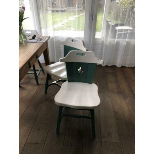 5 leuke houten stoelen gratis!
