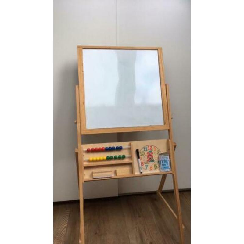 Schoolbord whiteboard magneet met krijtjes en klok telraam
