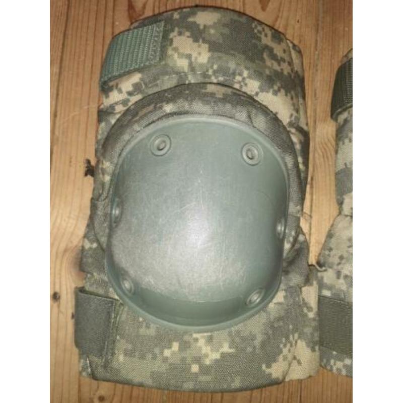 Kniebeschermers digital camo US Army(2)