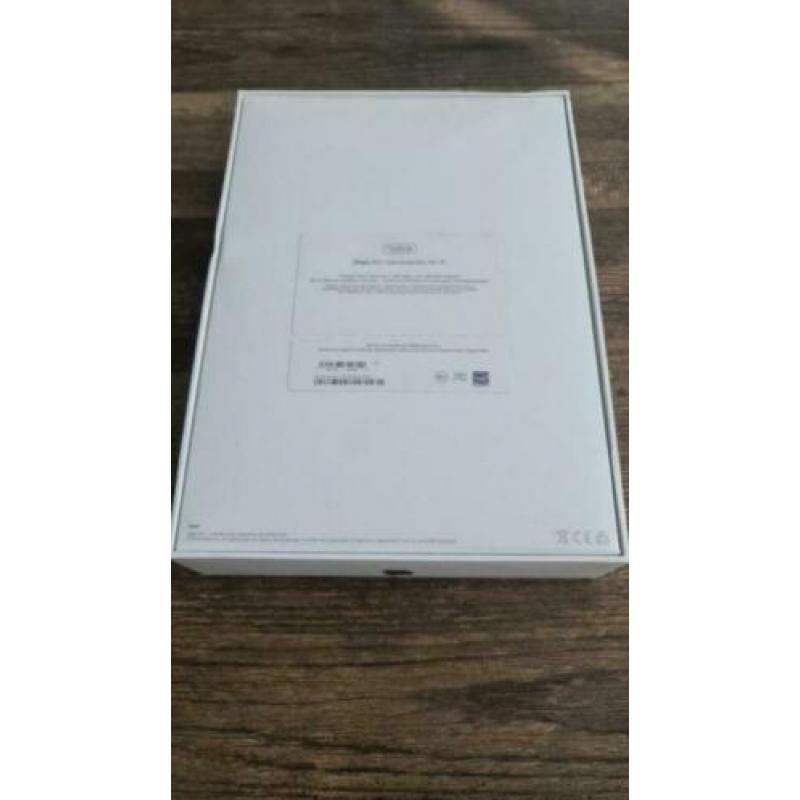 iPad 6de generatie 128GB 9.7 inches MOET NU WEG!!!