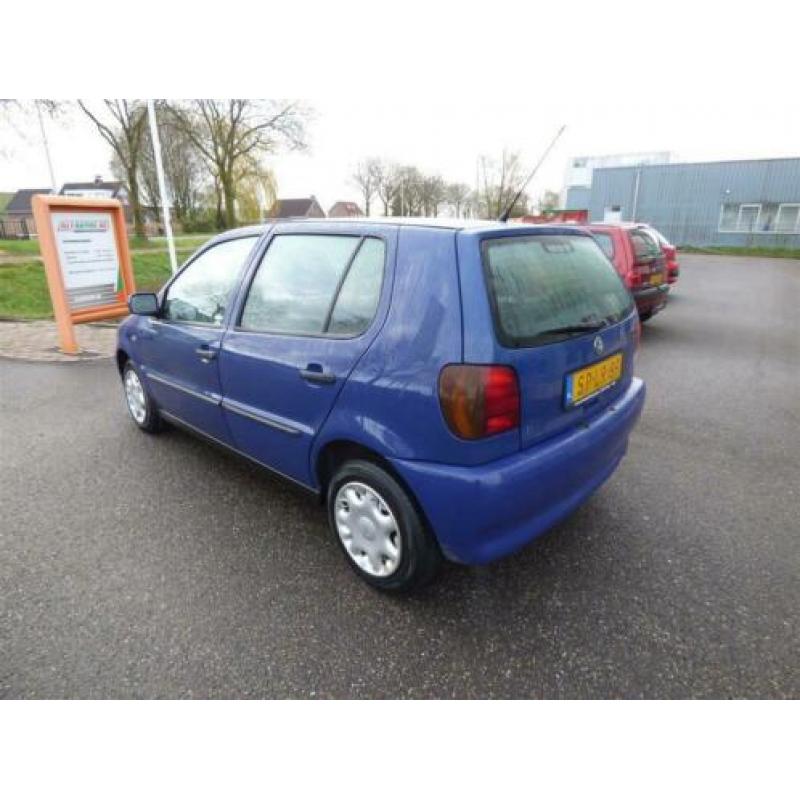 VOLKSWAGEN Polo 1.4 44KW Automaat Nieuwe APK