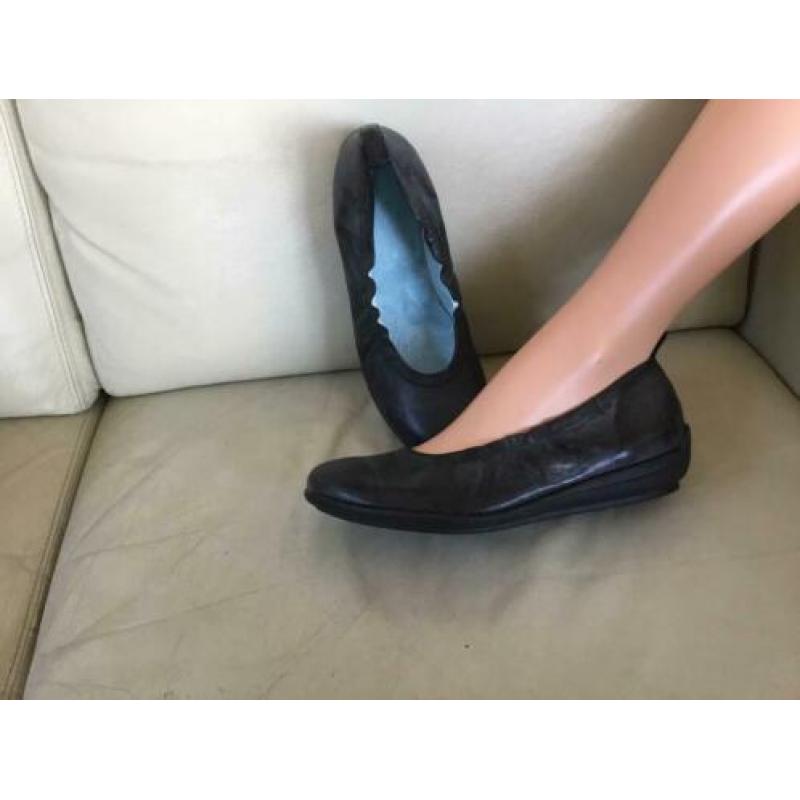 Yoli Wolky 40 zwarte leren ballerinas