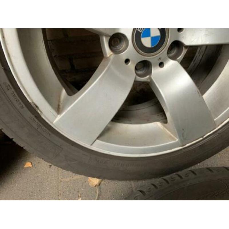 BWM zomerbanden incl. velgen 17 inch