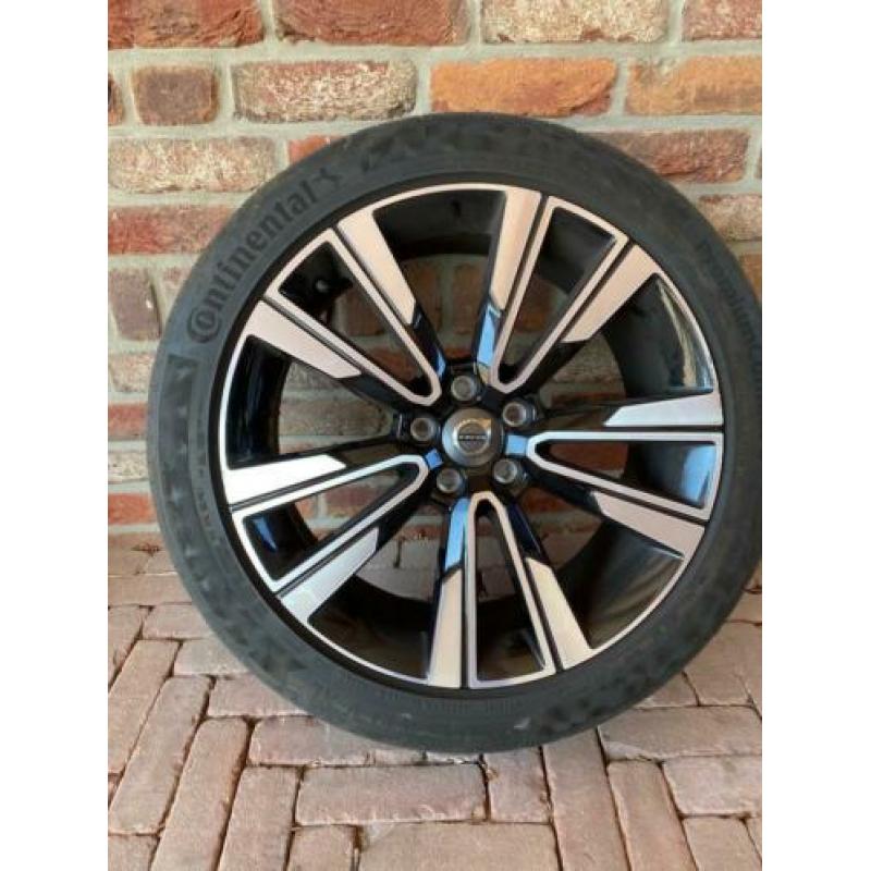 Te Koop: Originele 19" velgen Volvo V60 Cross Country 2019