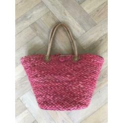 Twee roze standtassen