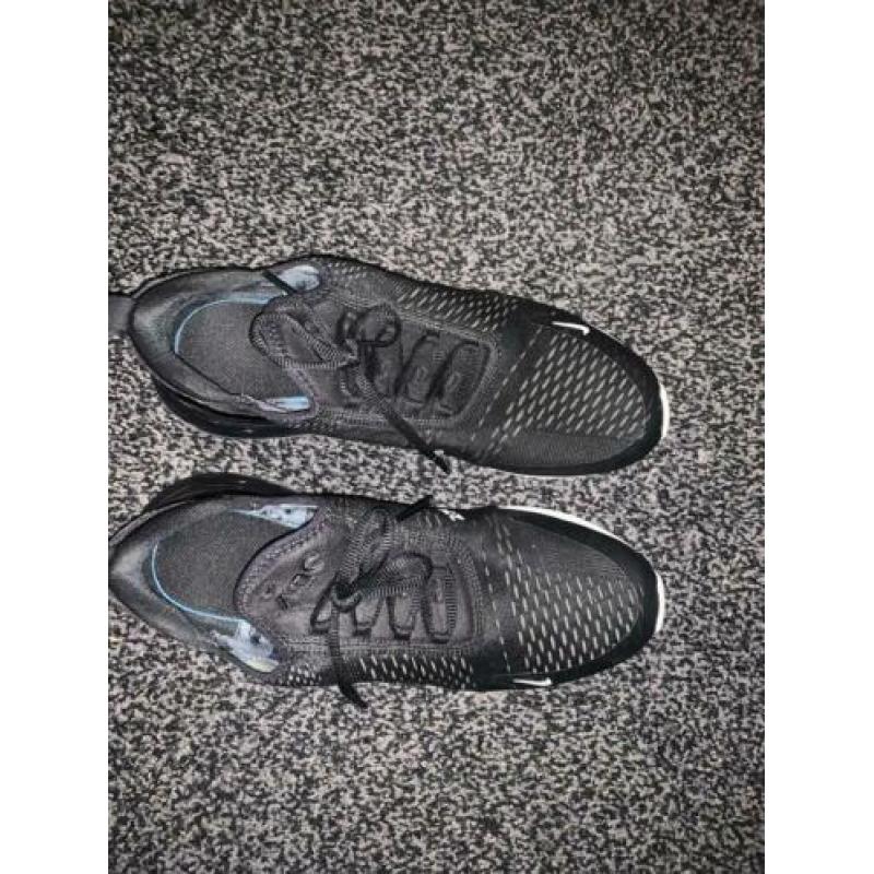 Nike sneakers 270 maat 44
