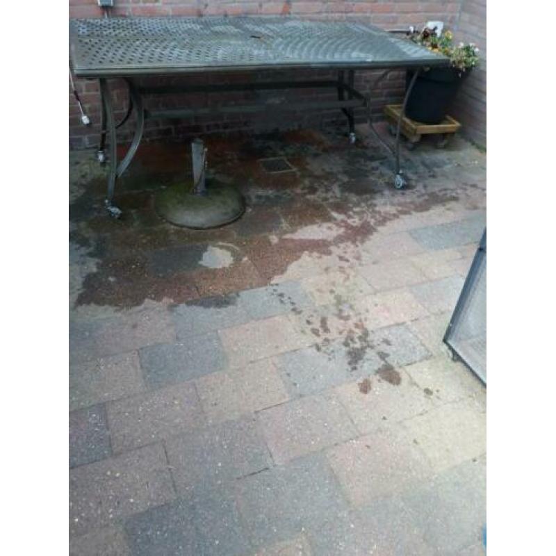 Grote aluminium tuintafel op wieltjes