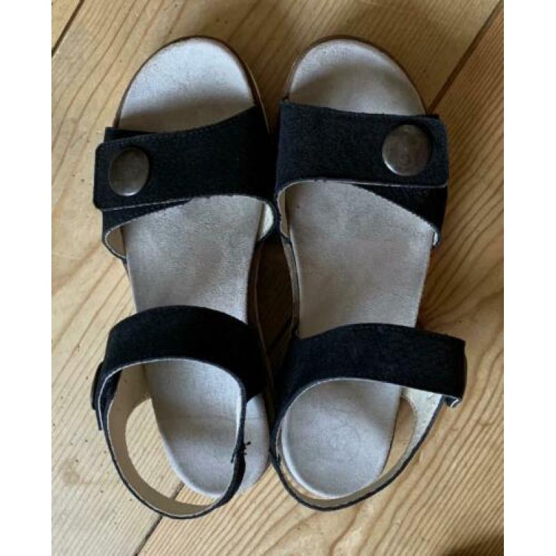 Iris / Zwarte leren sandalen Maat 39