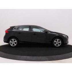 Volvo V40 1.6 T3 Momentum | Trekhaak | Half leder | Cruise C
