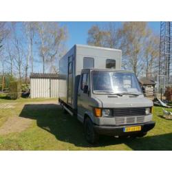 Paardenvrachtwagen. 2paards b rijbewijs