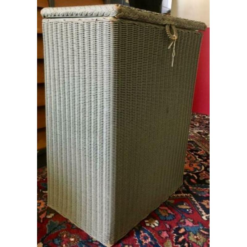 Lloyd Loom, oude wasmand