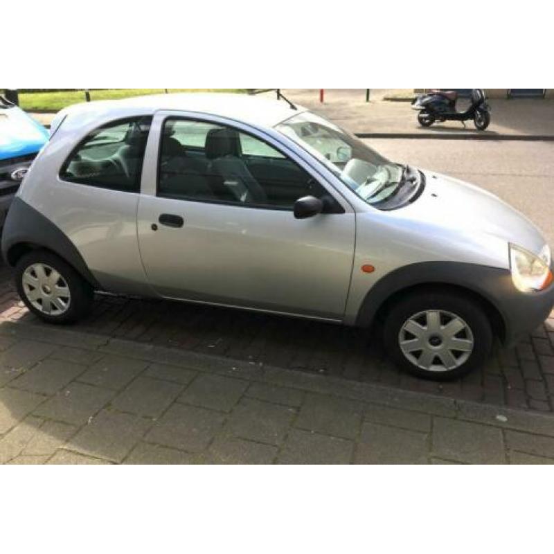 Ford KA 1.3 I 51KW 2003 Grijs 60.000km prima staat