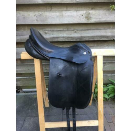 Dressuurzadel KN symphonie MK2 45, 17 inch (gebruikt)