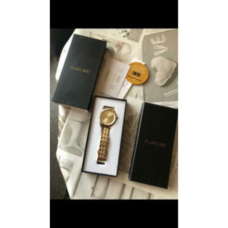 nieuw vrouwen horloge koopje lees beschrijving