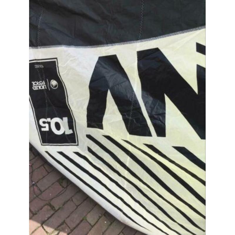 Liquid force nv 10.5 & 7m bar alleen bij kites