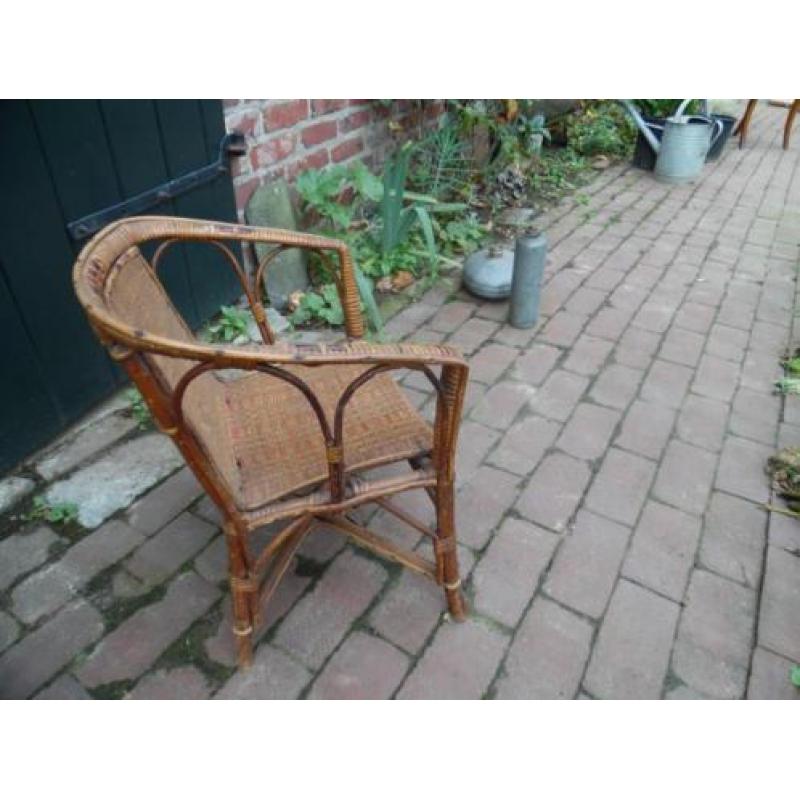 Oud kinderstoeltje,ca 1930,€17,50
