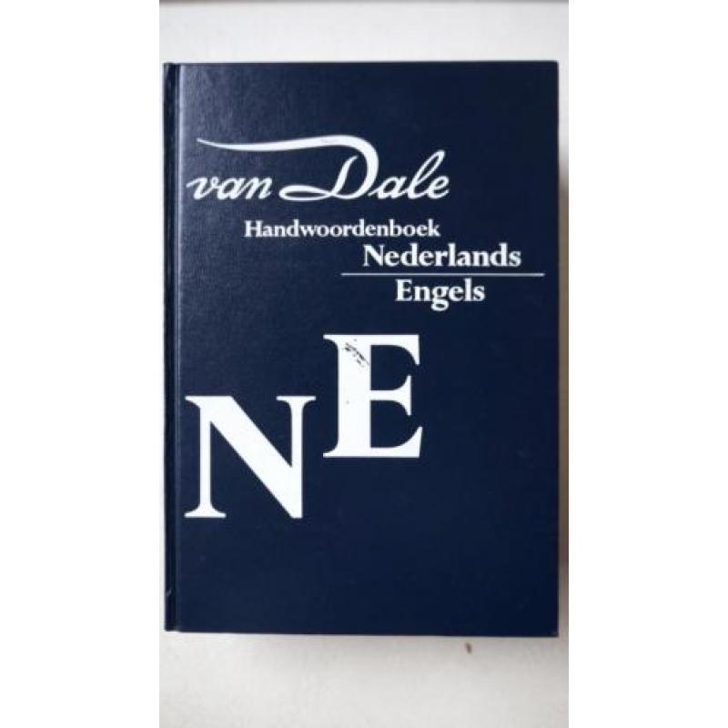 Dikke van Dale. Handwoordenboek.