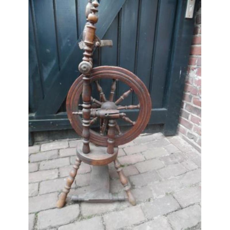 Oud kinderstoeltje,ca 1930,€17,50