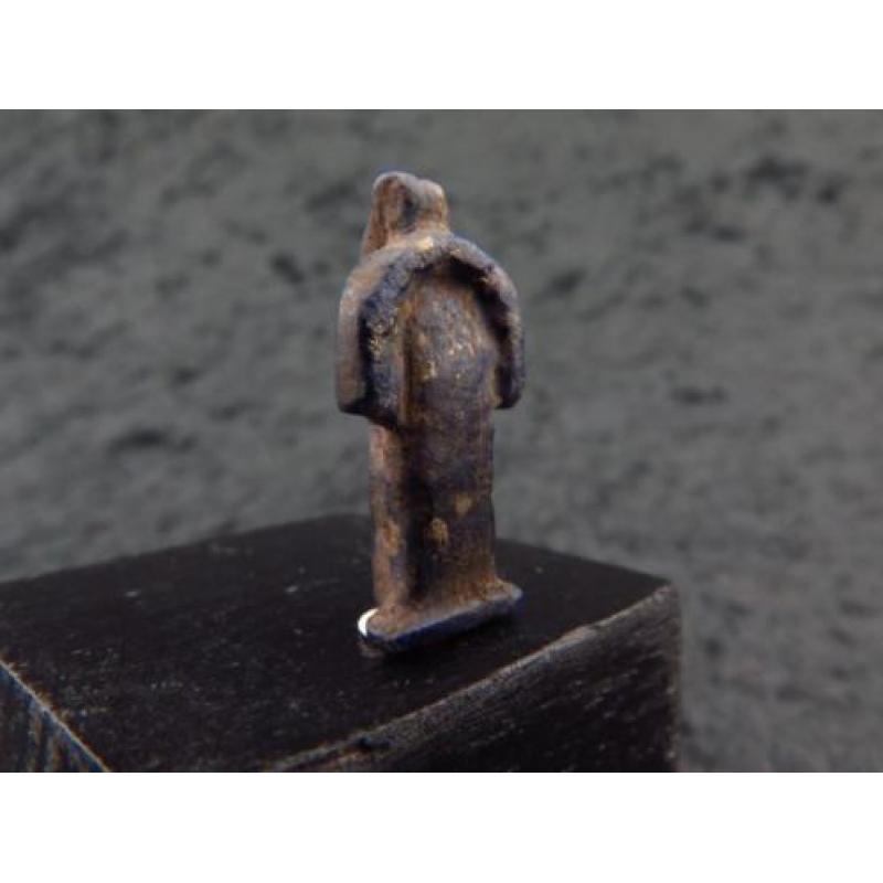 Egyptian Lapis amulet of Girdle of isis