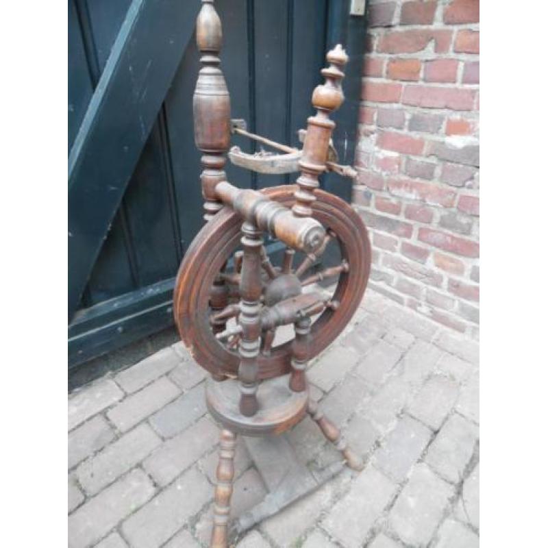 Oud kinderstoeltje,ca 1930,€17,50
