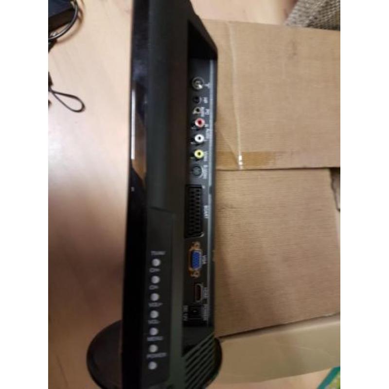 Salora kleine tv/monitor met afstandbediening
