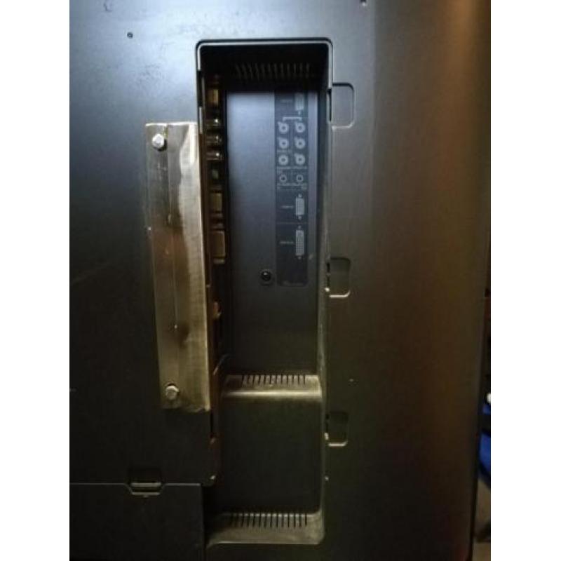 V7 lcd tv 32inch