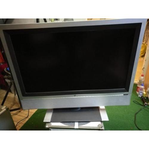 V7 lcd tv 32inch