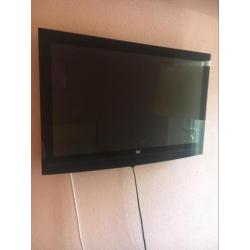 Televisie Dual + dvd speler