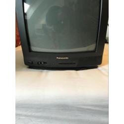 Oude kleine tv Panasonic