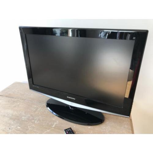 Samsung LE32R74BD 32 inch HD ready LCD TV
