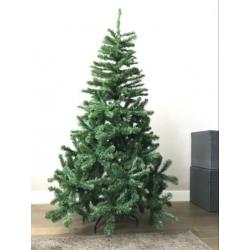 Mooie volle brandwerende kerstboom met voet 185 cm .