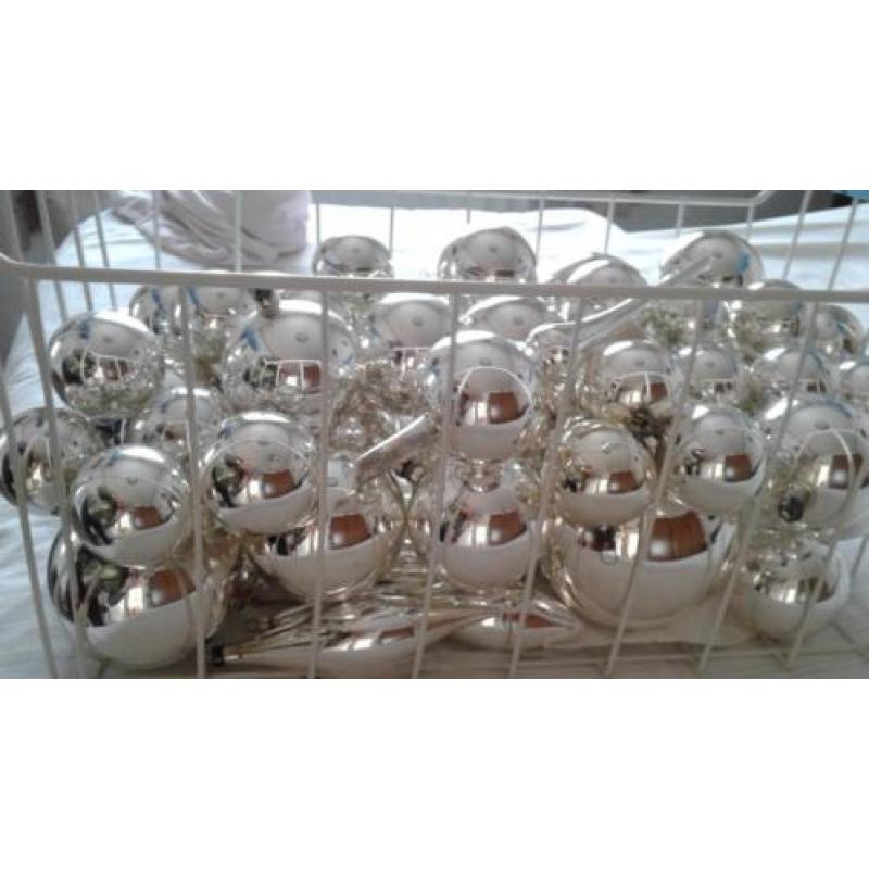oude kerstballen /kerstversiering, samen 60 stuks