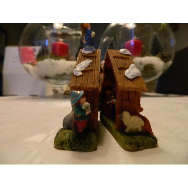 Kerstvoorstelling in een grappig kasje uit Spanje.