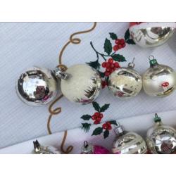 Kerstballen oud