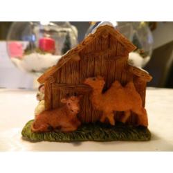 Kerstvoorstelling in een grappig kasje uit Spanje.