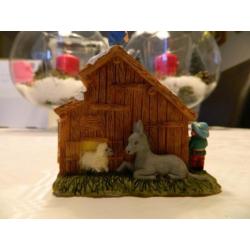 Kerstvoorstelling in een grappig kasje uit Spanje.