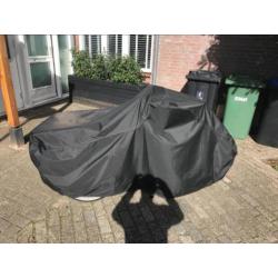 Mooie degelijke JohnnyLoco bakfiets plus babyschelp en hoes