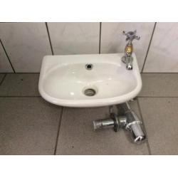 Wc fontijntje wit met kraan