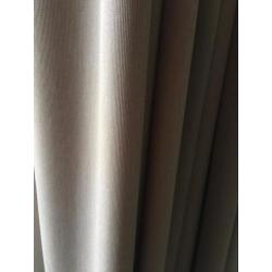 Taupe kleurige gordijnen 510x259