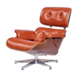 Eames Lounge Chair Cognac Leer, Walnoot Hout & Alu Draaivoet