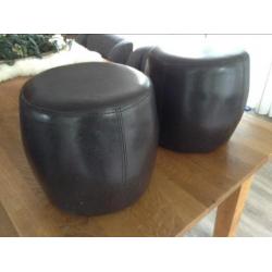 Poefen, voetenbankje, 2 stuks donkerbruin