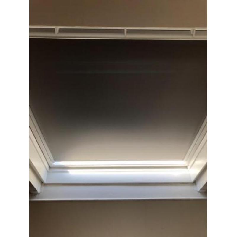 Velux verduisterend rolgordijn
